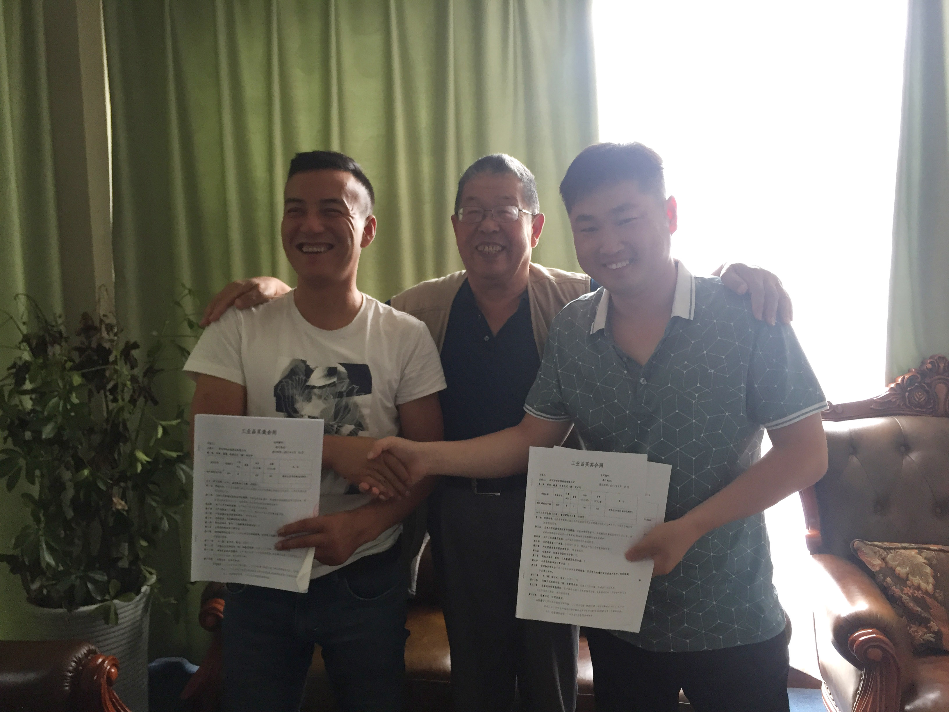 自動(dòng)化墻板設(shè)備簽約現(xiàn)場 自動(dòng)化墻板設(shè)備簽約現(xiàn)場